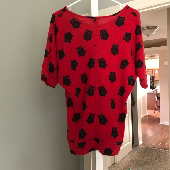 Red sweater with owl print - Picture 4 of 5